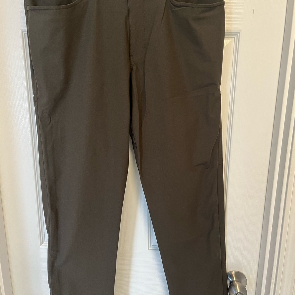 Lululemon ABC Classic Pants 32x30.